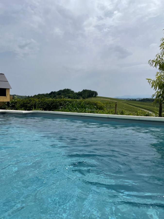 Agriturismo La Ca Veja Monforte dʼAlba Zewnętrze zdjęcie