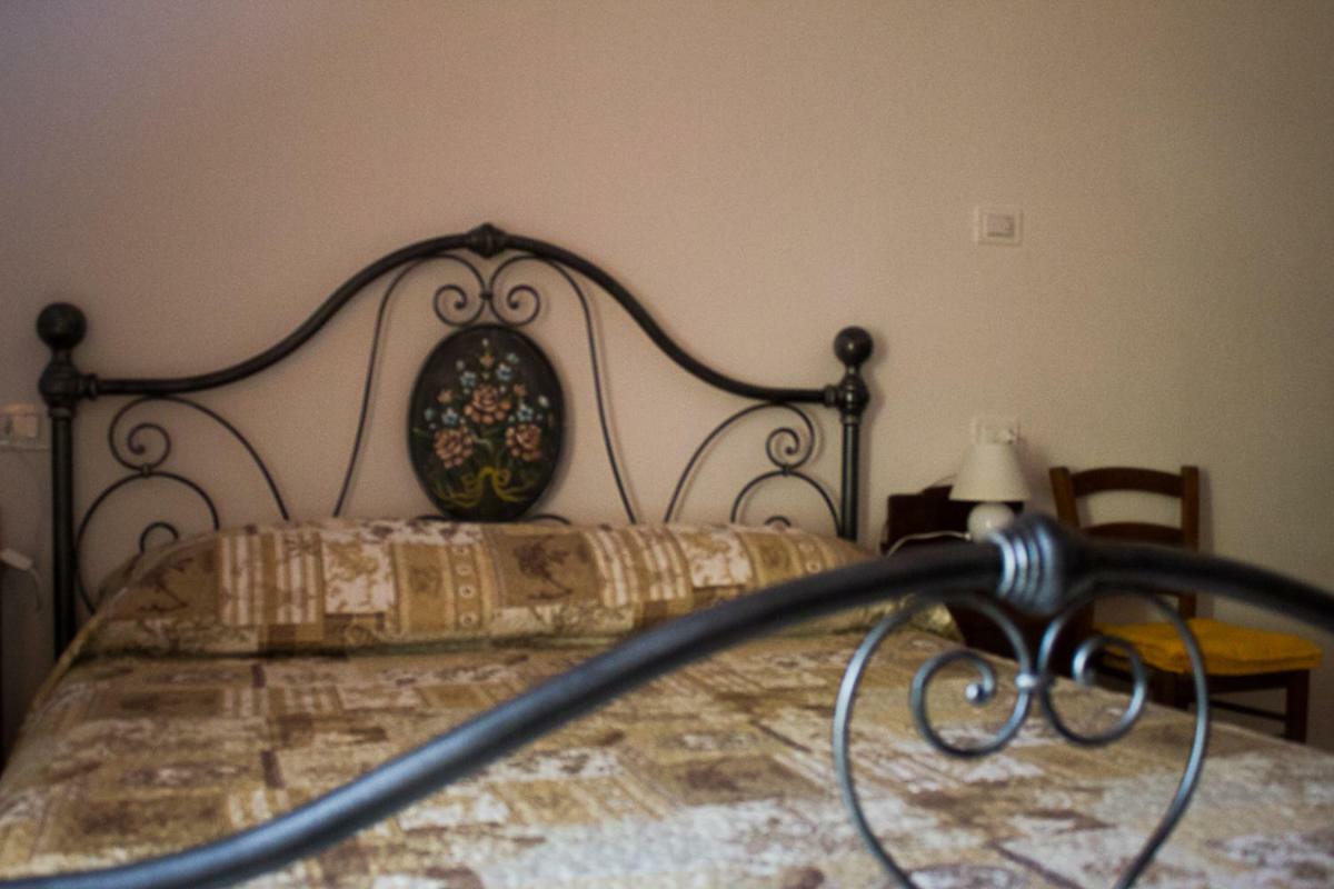 Agriturismo La Ca Veja Monforte dʼAlba Zewnętrze zdjęcie